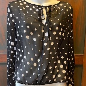 Shear Elegant blouse/top Black & White